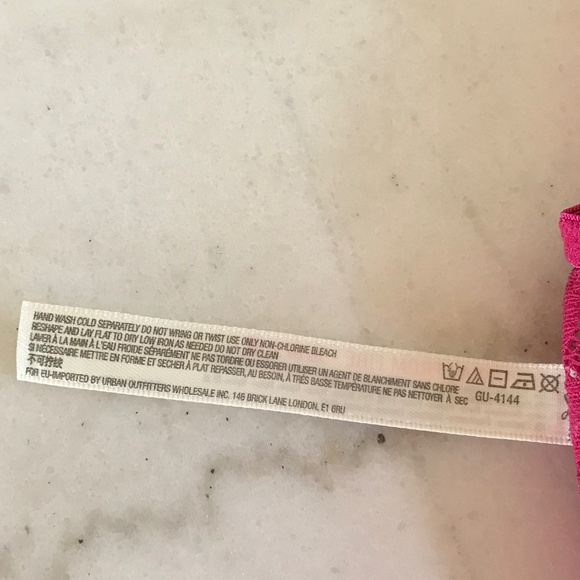 NWT ANTHROPOLOGIE RASPBERRY LACE LOUNGE BARLETTE - Picture 9 of 12